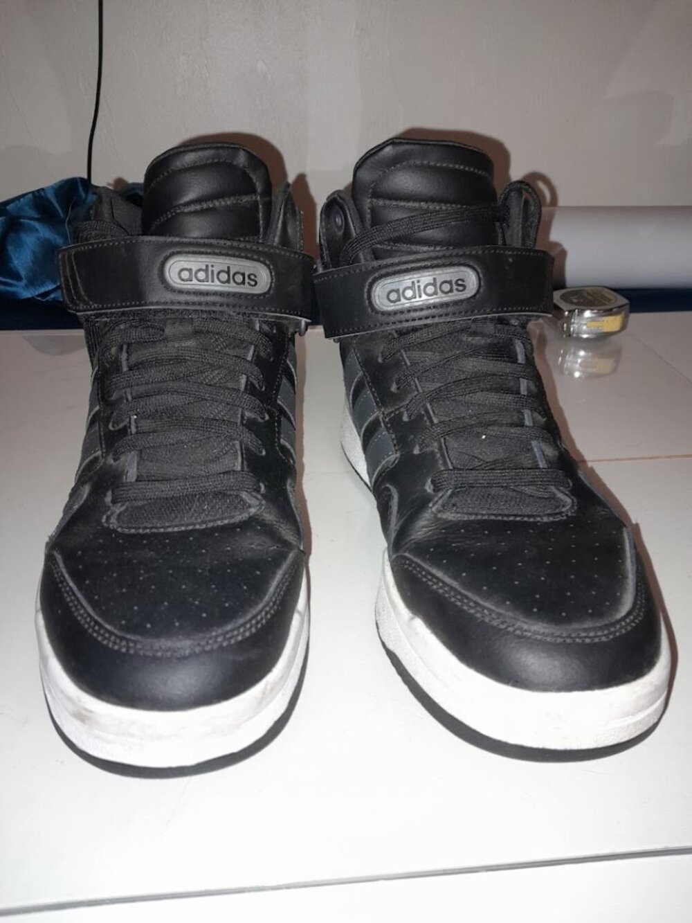 Adidas Men's Postmove Mid Basketball Shoes Size 8.5